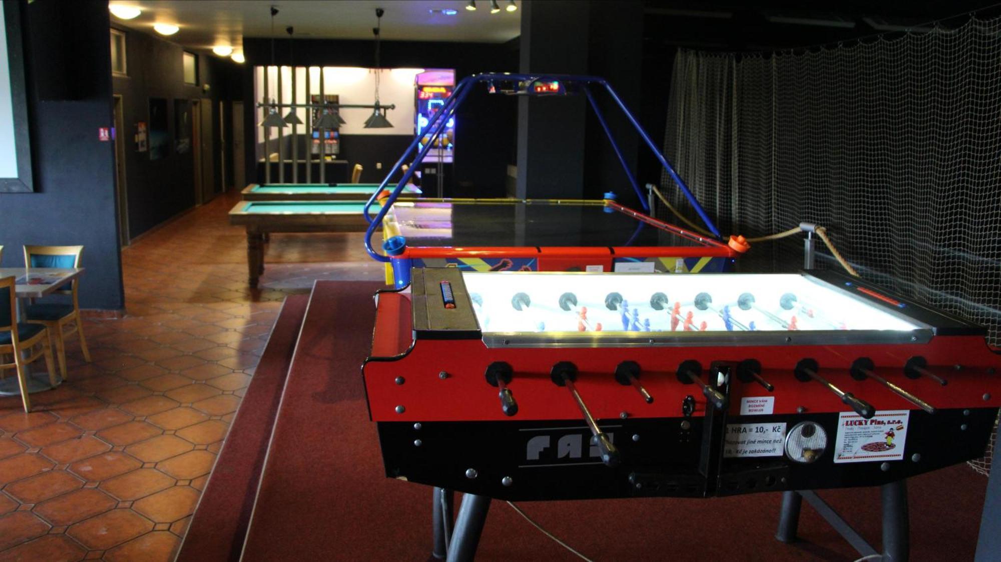 Penzion Raketa Bowling 오파바 외부 사진